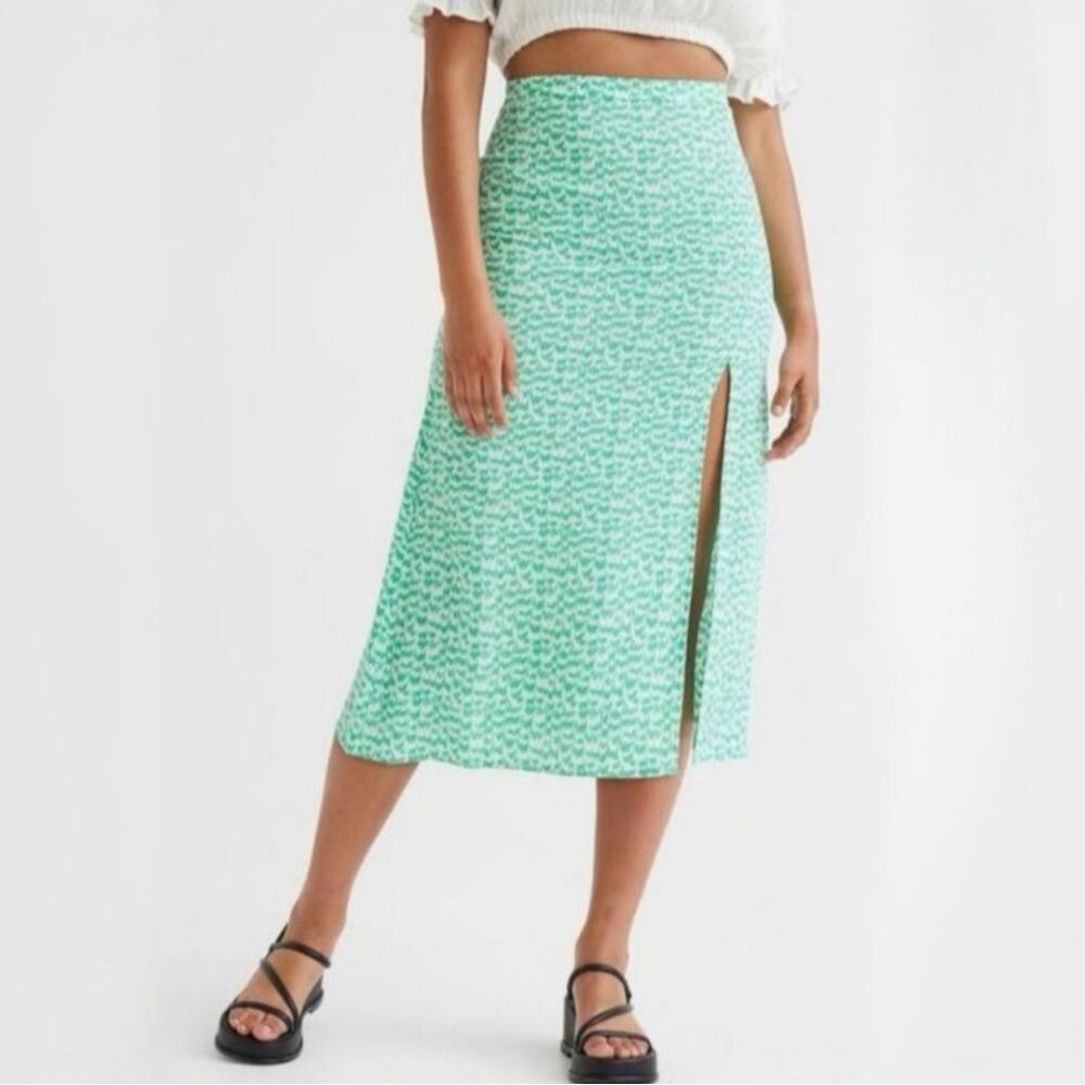 H&M Women's NWT Green Printed High Slit Midi High Waisted Skirt Size 14 - Picture 1 of 12